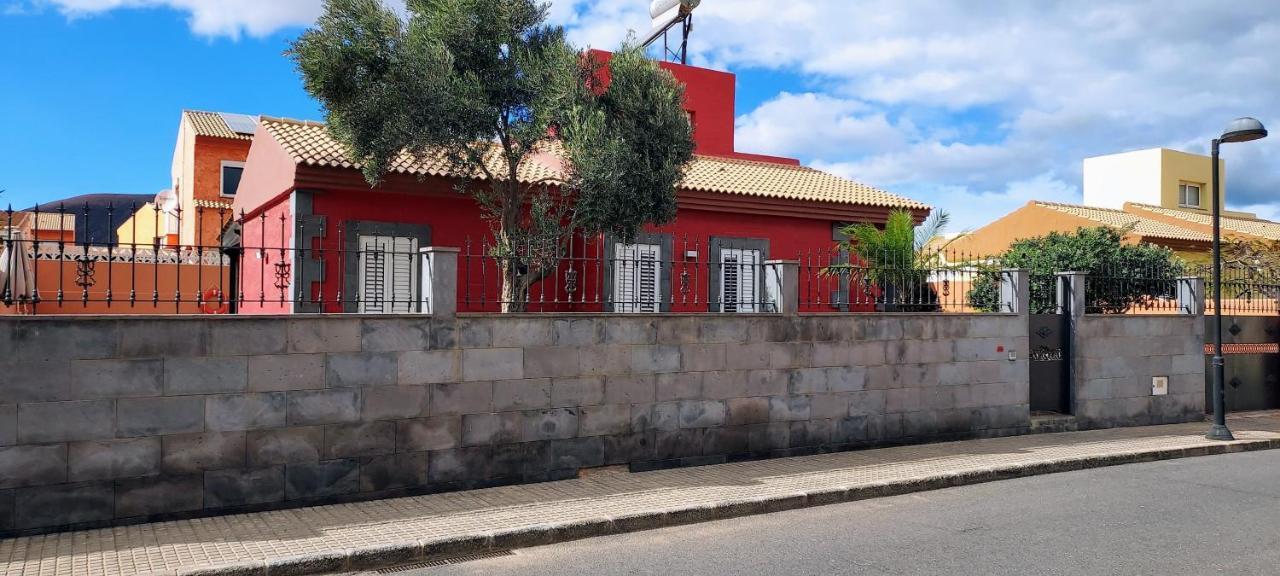 Casa Madriu, Villa De Lujo En Zona Residencial Corralejo Bagian luar foto